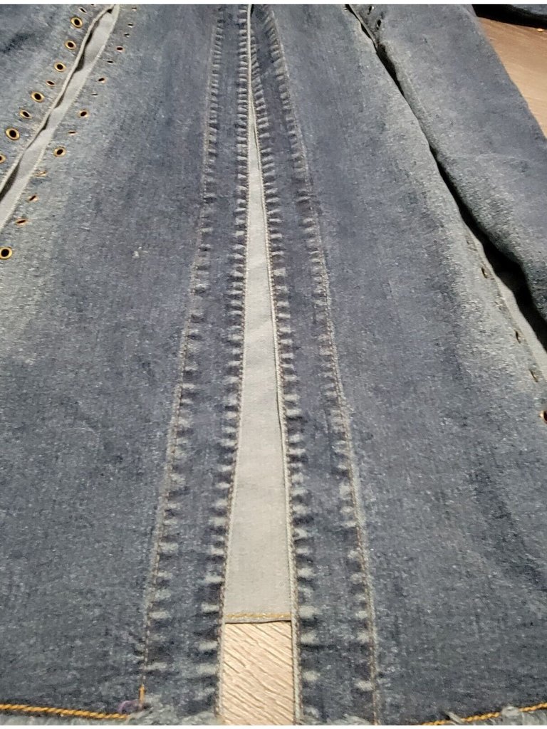 Swak Denim Blue Jean Open Front Lace Up Accent Jacket Size 18 Fringed Hems Vtg — image 3 of 6